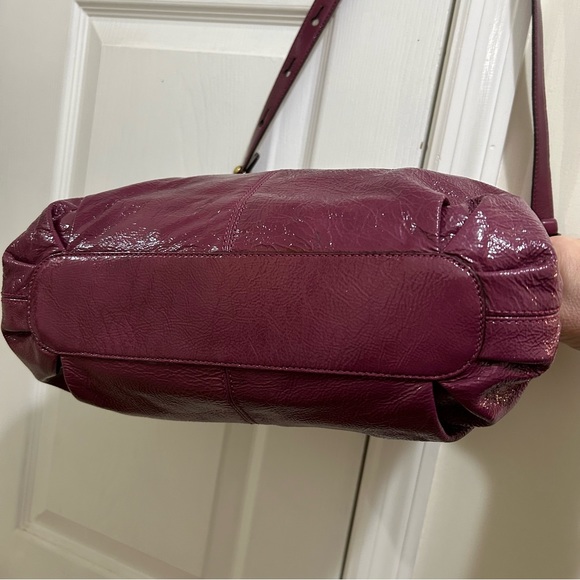 Raspberry Coach Bag with Certificate of Authenticity - Picture 10 of 13